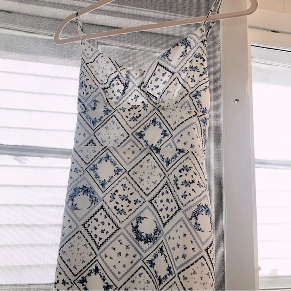 Altar’d State Sundress Size M - Picture 2 of 2